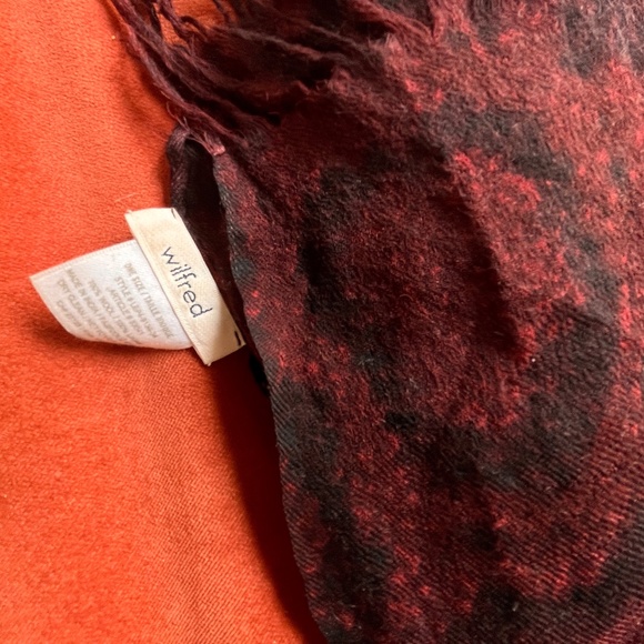 Aritzia/Wilfred blanket scarf merino wool - Picture 2 of 2